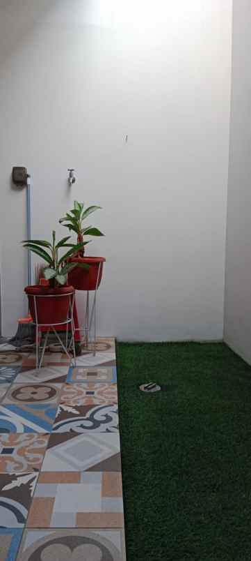 dijual rumah lokasi strategis di summarecon bandung