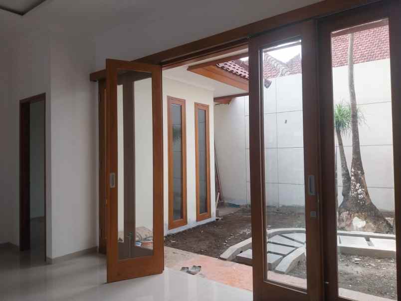 dijual rumah lokasi sulfat kota malang