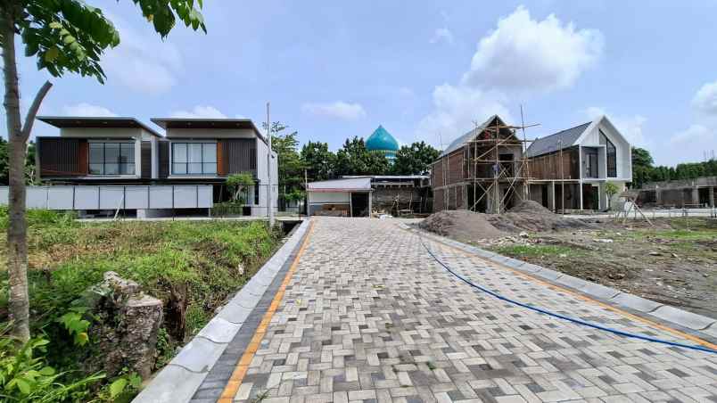 dijual rumah maguwoharjo