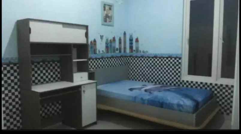 dijual rumah manyar jaya