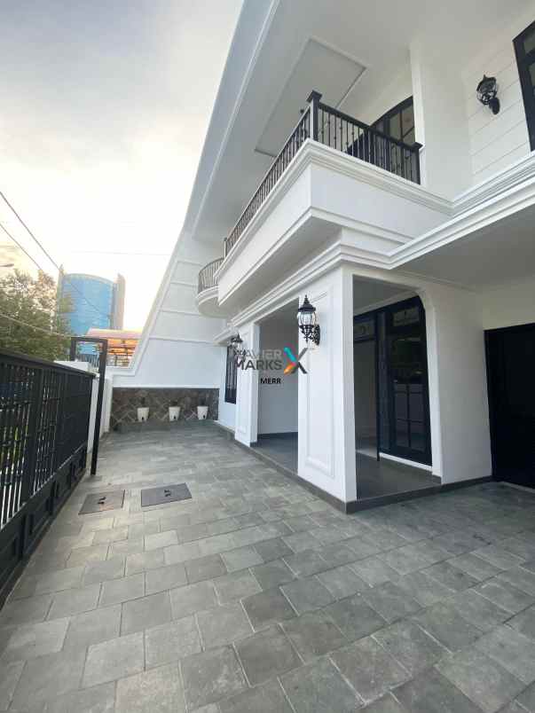 dijual rumah manyar kertoadi