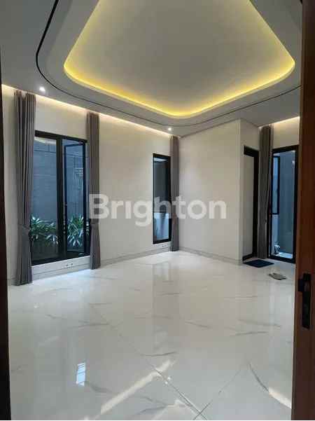 dijual rumah manyar kertoadi