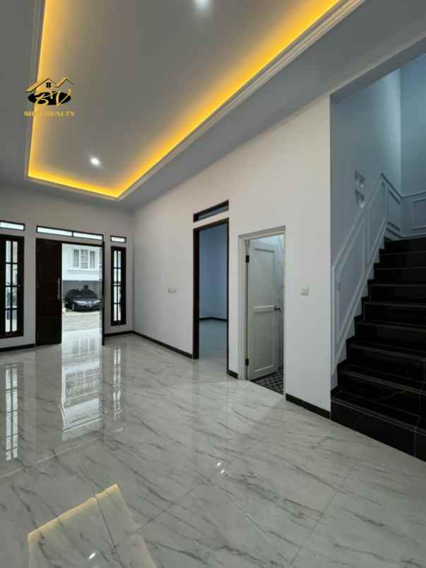dijual rumah mbv248