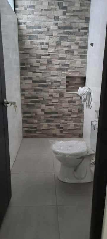 dijual rumah medokan asri