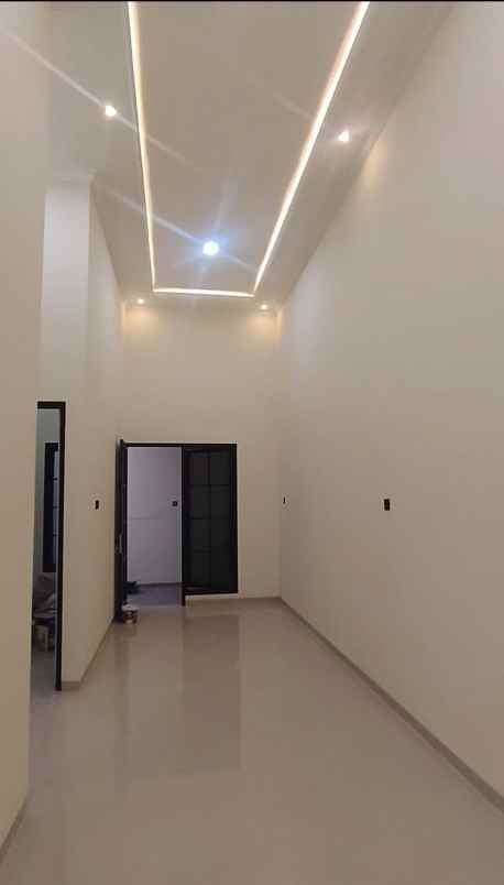 dijual rumah medokan ayu