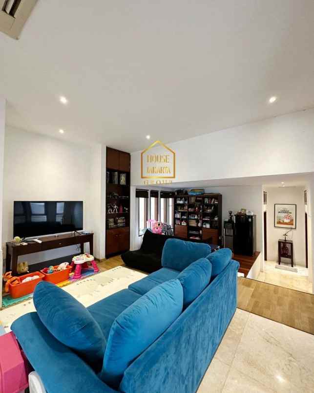 dijual rumah menteng