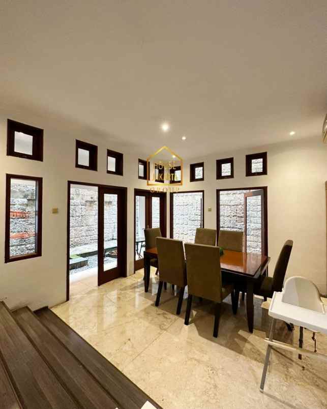 dijual rumah menteng