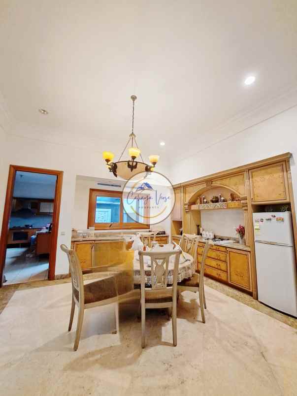 dijual rumah mewah batununggal elok buah batu bandung