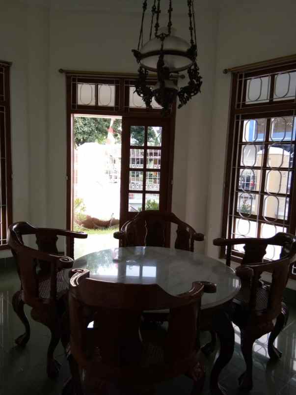 dijual rumah mewah dicaturtunggal depok sleman