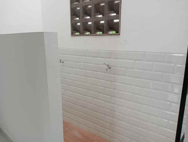 dijual rumah minimalis dekat pintu tol kukusan depok