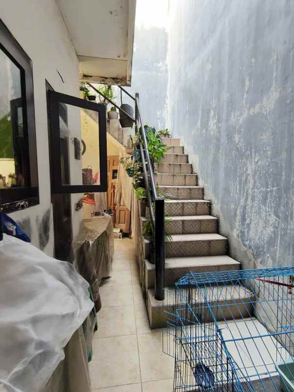 dijual rumah mojokidul