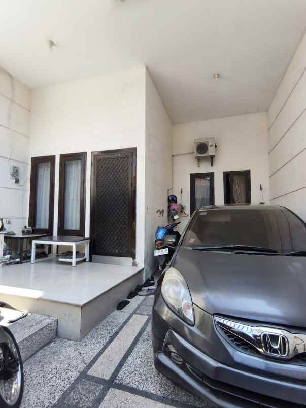dijual rumah mojokidul