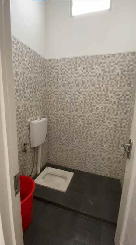 dijual rumah mustikajaya