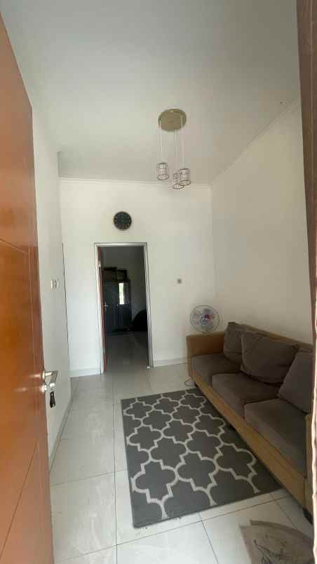 dijual rumah mutiara gading city