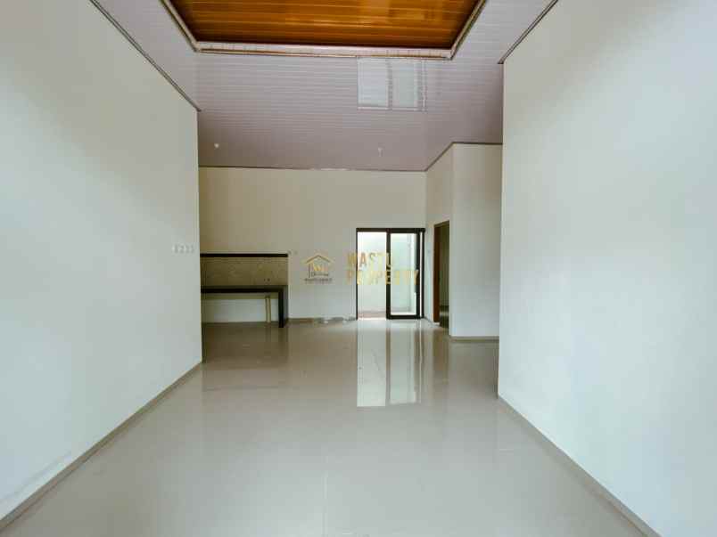 dijual rumah ngaglik