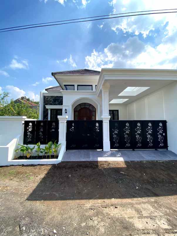 dijual rumah ngaglik