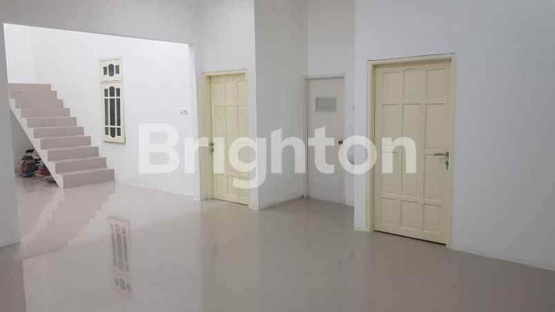 dijual rumah nirwana eksekutif