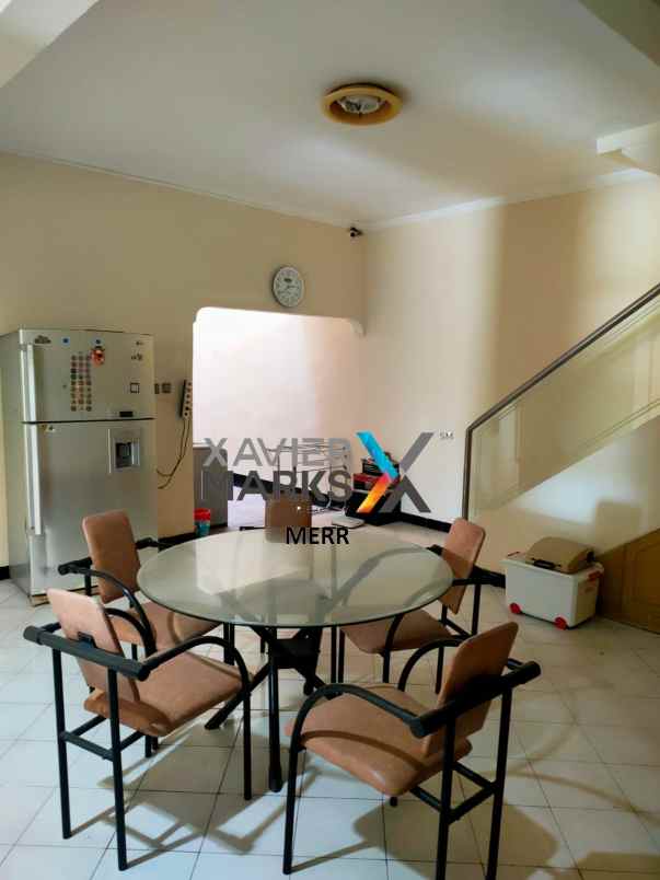 dijual rumah nirwana executive