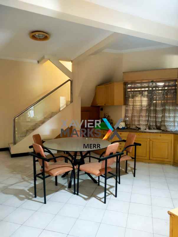 dijual rumah nirwana executive