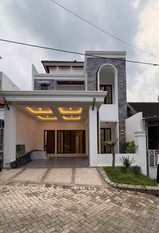 dijual rumah oma campus dau