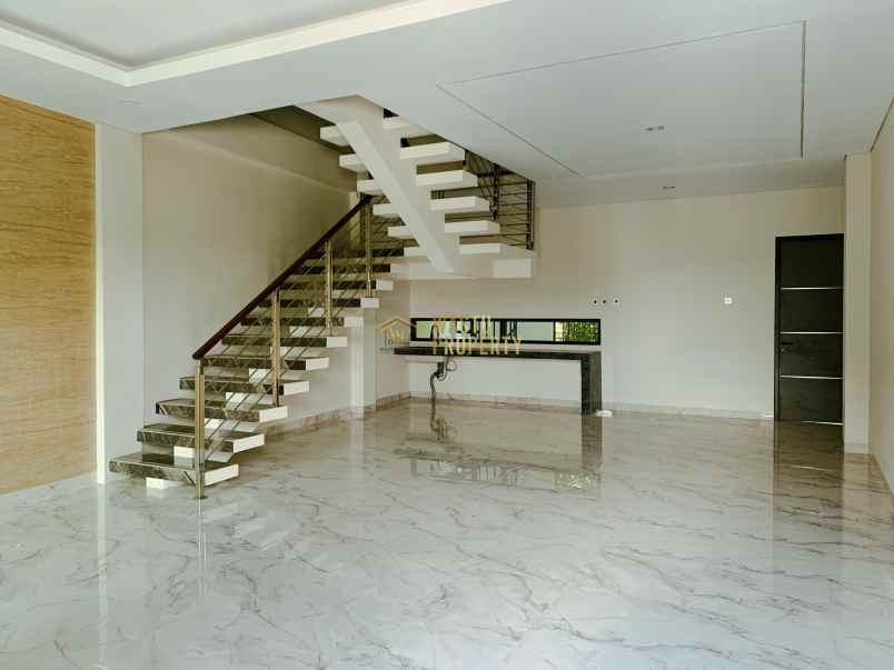 dijual rumah pajangan