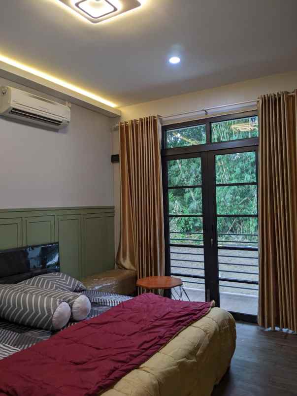 dijual rumah palagan km 15 5