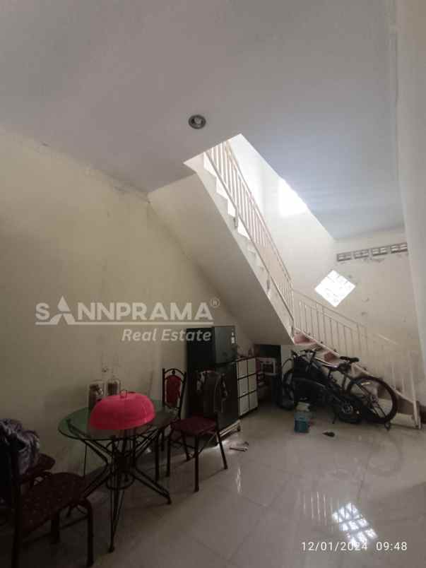 dijual rumah pancoran mas depok