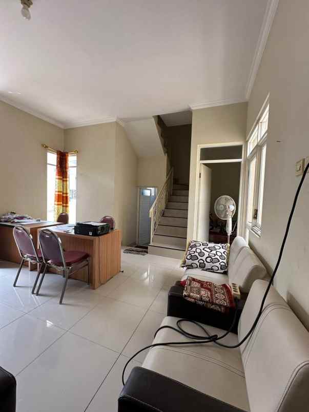 dijual rumah pandanwangi