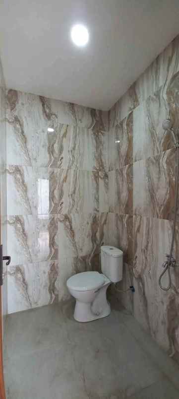 dijual rumah pasar godean