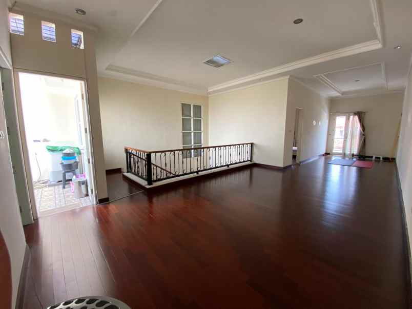 dijual rumah pejaten barat