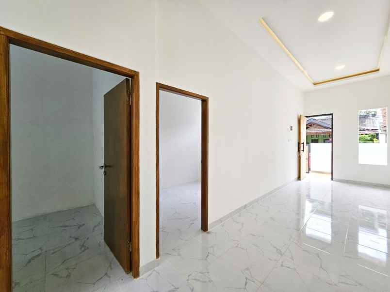 dijual rumah permata hijau permai kota