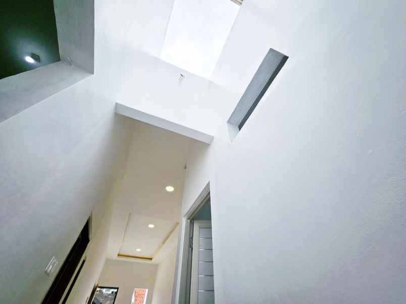 dijual rumah permata hijau permai kota