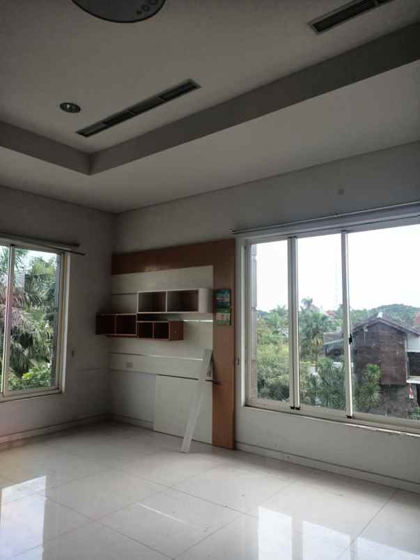 dijual rumah permata jingga suhat kota