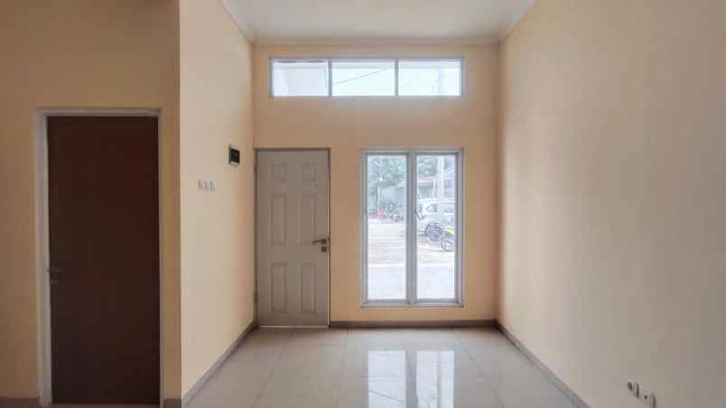 dijual rumah perumahan griya alam