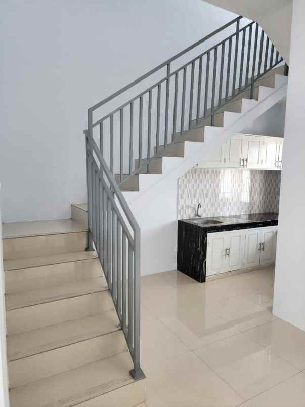 dijual rumah ploso timur