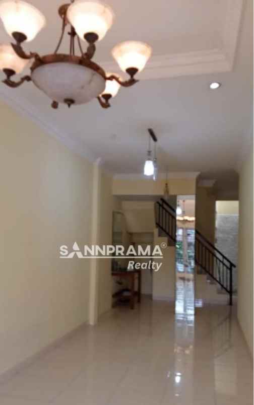 dijual rumah pondok benda