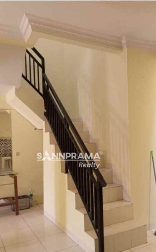 dijual rumah pondok benda