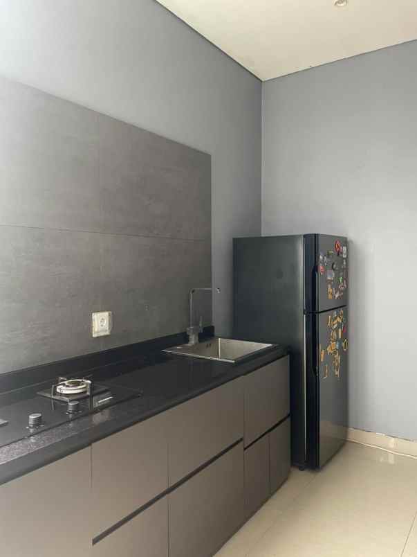 dijual rumah pondok cina beji depok