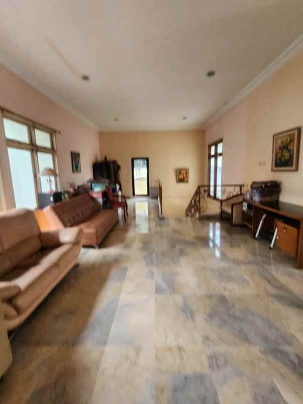 dijual rumah pondok labu