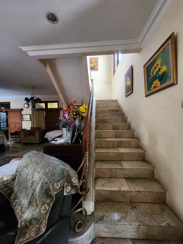 dijual rumah pondok labu