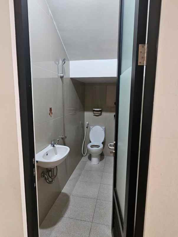 dijual rumah pondok tjandra durian
