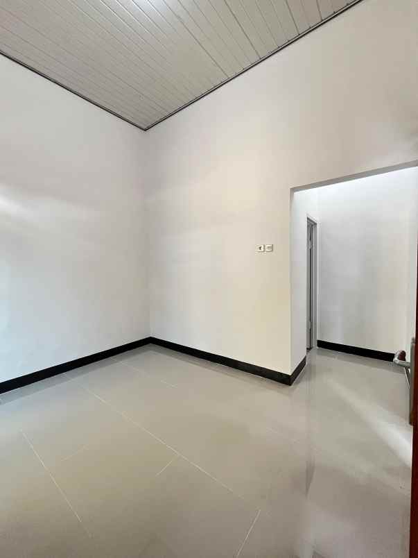 dijual rumah pondok ungu permai