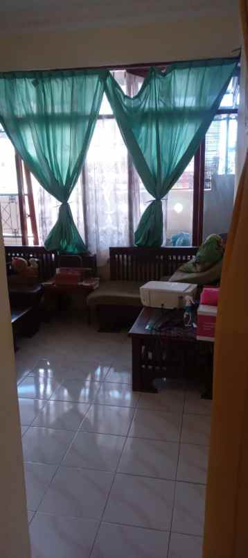 dijual rumah pucanggading
