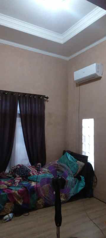 dijual rumah pucanggading