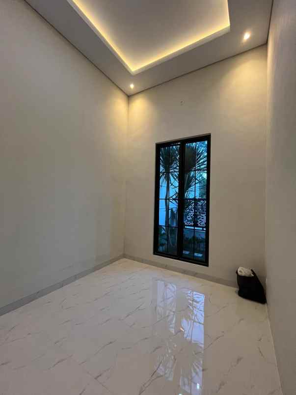 dijual rumah purwomartani