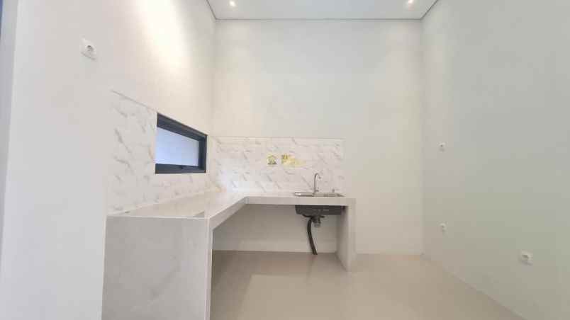 dijual rumah purwomartani kalasan