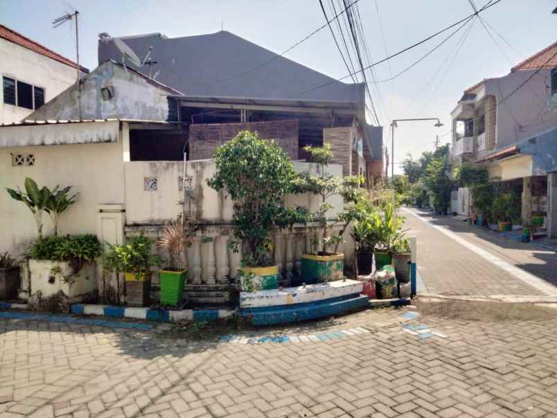dijual rumah rewwin