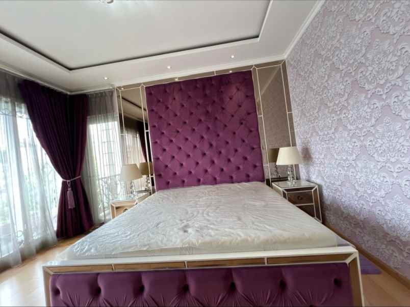 dijual rumah river valley residence