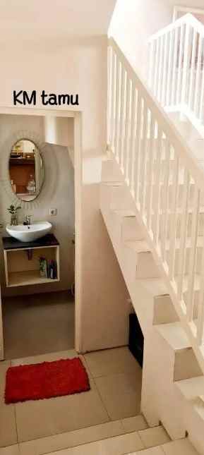 dijual rumah royal residence