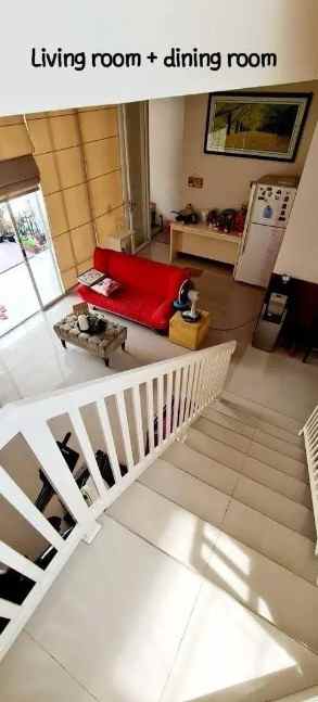 dijual rumah royal residence